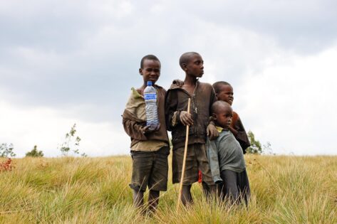 children 734891 1280
